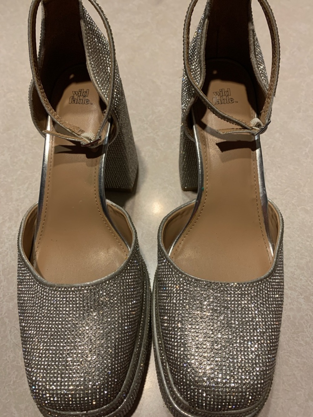 Wild Fable Silver Rhinestone Block Heel Sandals Size 11